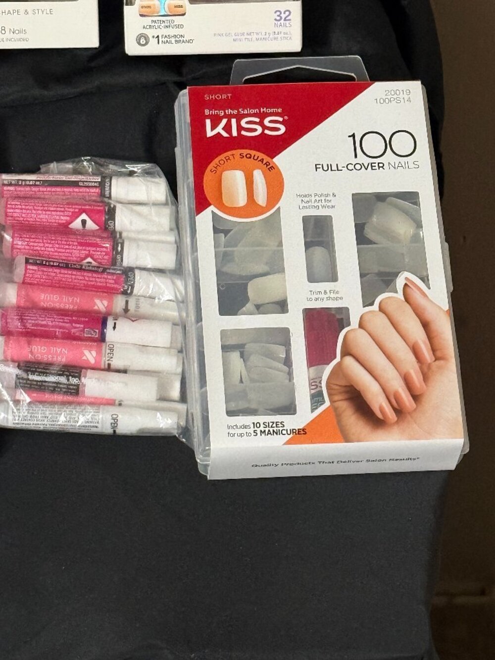 Kiss Full Cover Nails & Kiss Glue